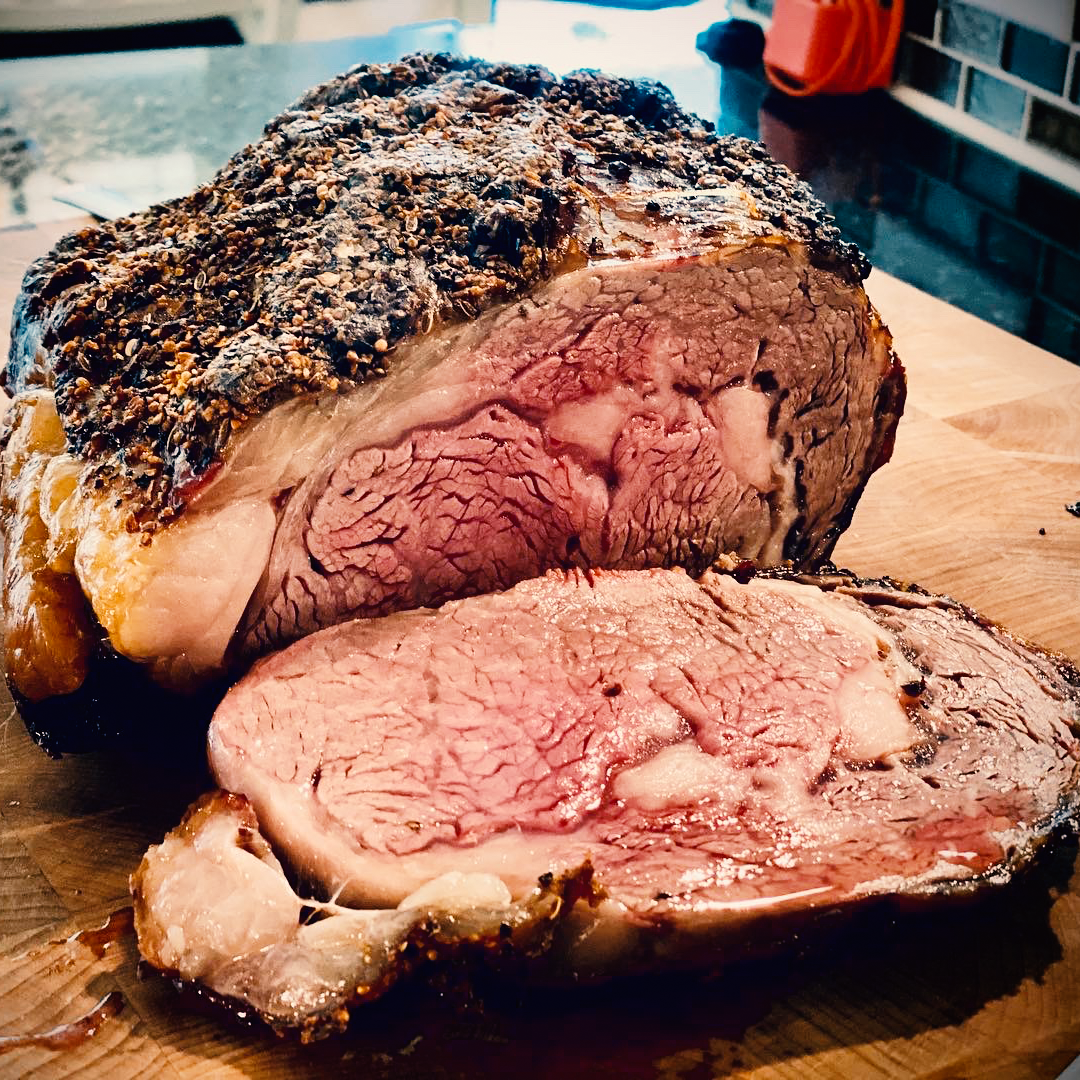 Garlic Herb Bone Marrow God Butter Crusted Prime Rib_Featured